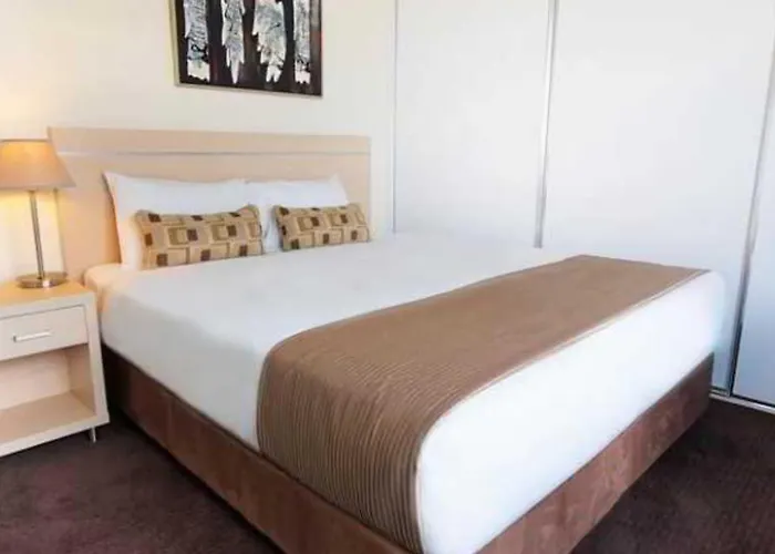 Oaks Brisbane Casino Tower Suites